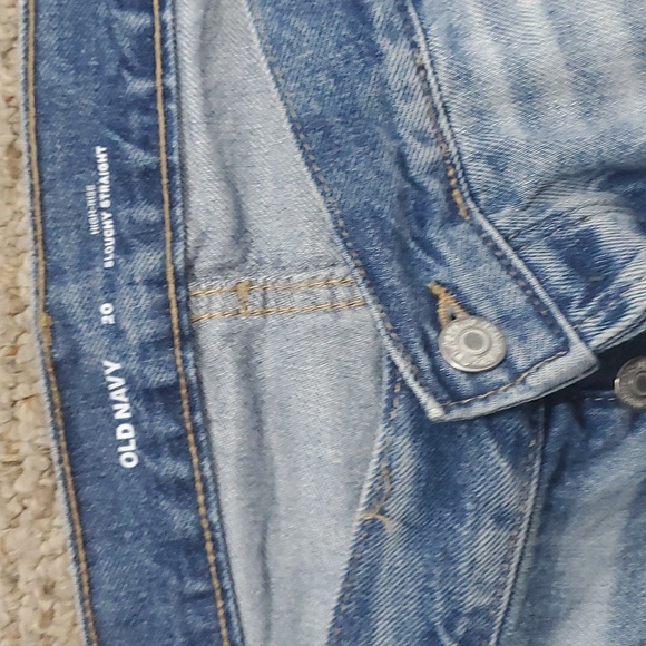 Old Navy High-Rise Straight Slouchy Nessa Distressed Jeans Size 20 - Picture 3 of 8